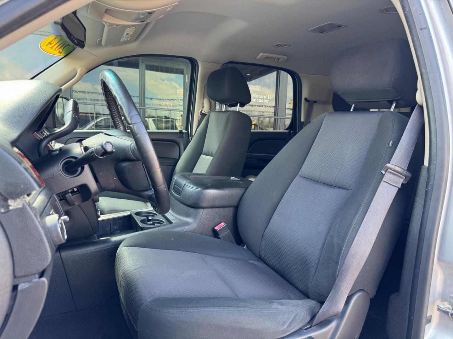 2014 SILVER CHEVROLET TAHOE (1GNSCAE05ER) , located at 5900 E. Lancaster Ave., Fort Worth, TX, 76112, (817) 457-5456, 0.000000, 0.000000 - Photo#9